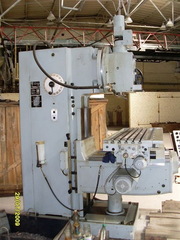 Продаем вертикально-фрезерные   станки мод. FSS-400,   FSS-450R.  