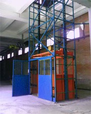 Складской грузовой   подъёмник ТИТАН